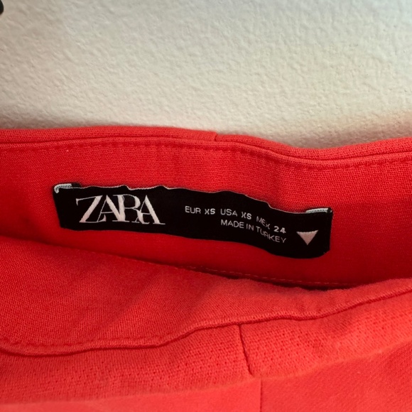 Zara Pinkish-Red Skort – Chic & Versatile (Size XS, Made in Turkey) - Picture 3 of 3